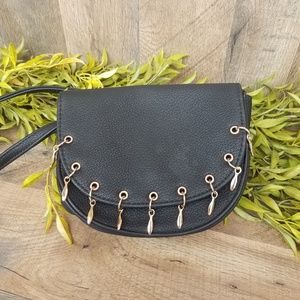 Cato • Black Leather Crossbody Purse